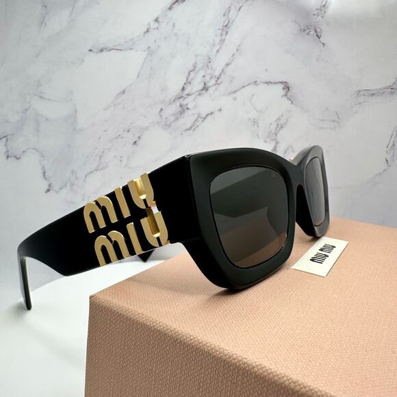 New MIU MIU Sunglasses New Black Acetate Gold Metal Logo Square Cat Eye - Picture 4 of 16